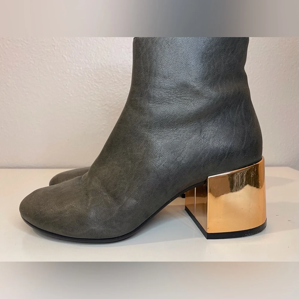 MM6 Maison Martin Margiela Women’s Gray Ankle Block Gold Heel Boots Size 6.5(37)